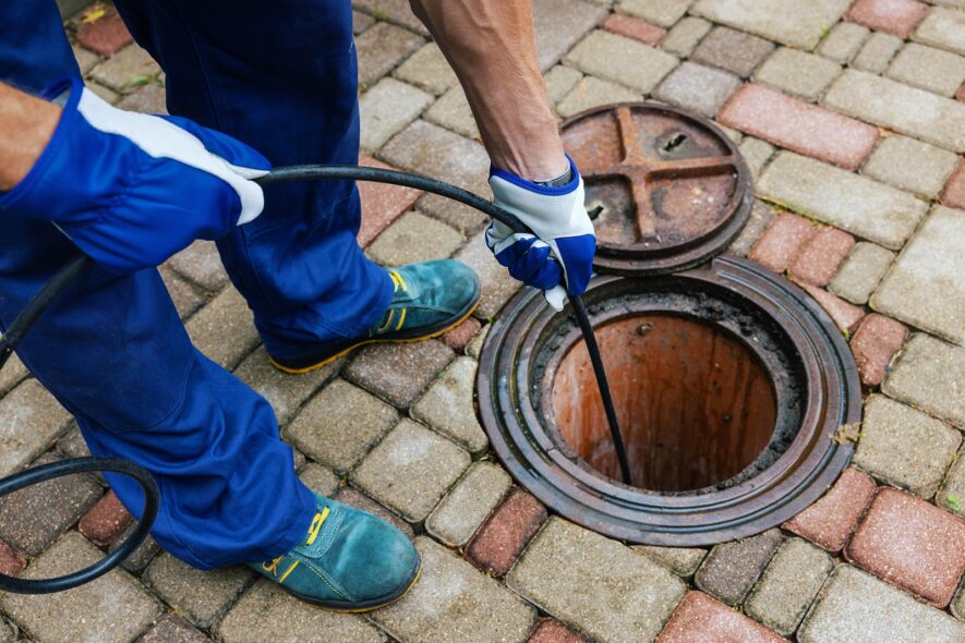 Hydro Jetting vs. Drain Snaking: When Each Method Is Right for Your Business